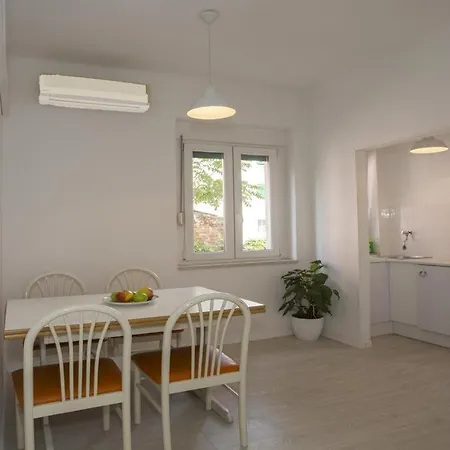 Harbor Appartement *